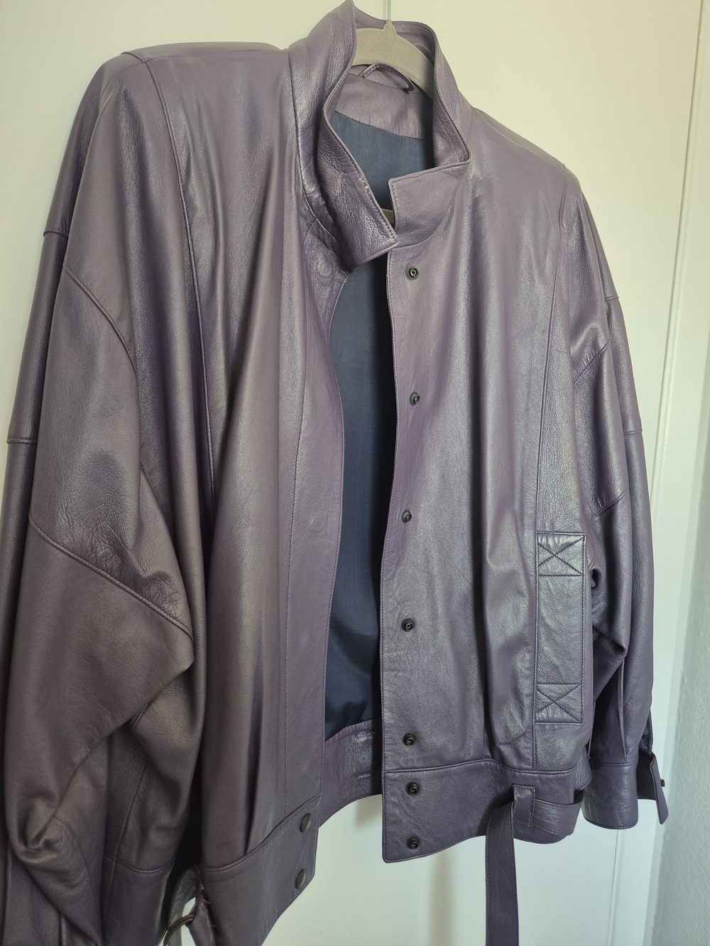 Vintage Women's Purple Leather Jacket & Skirt Set - Picture 6 of 10